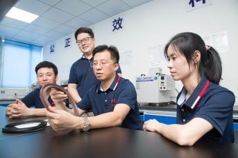 研發(fā)討論會(huì)